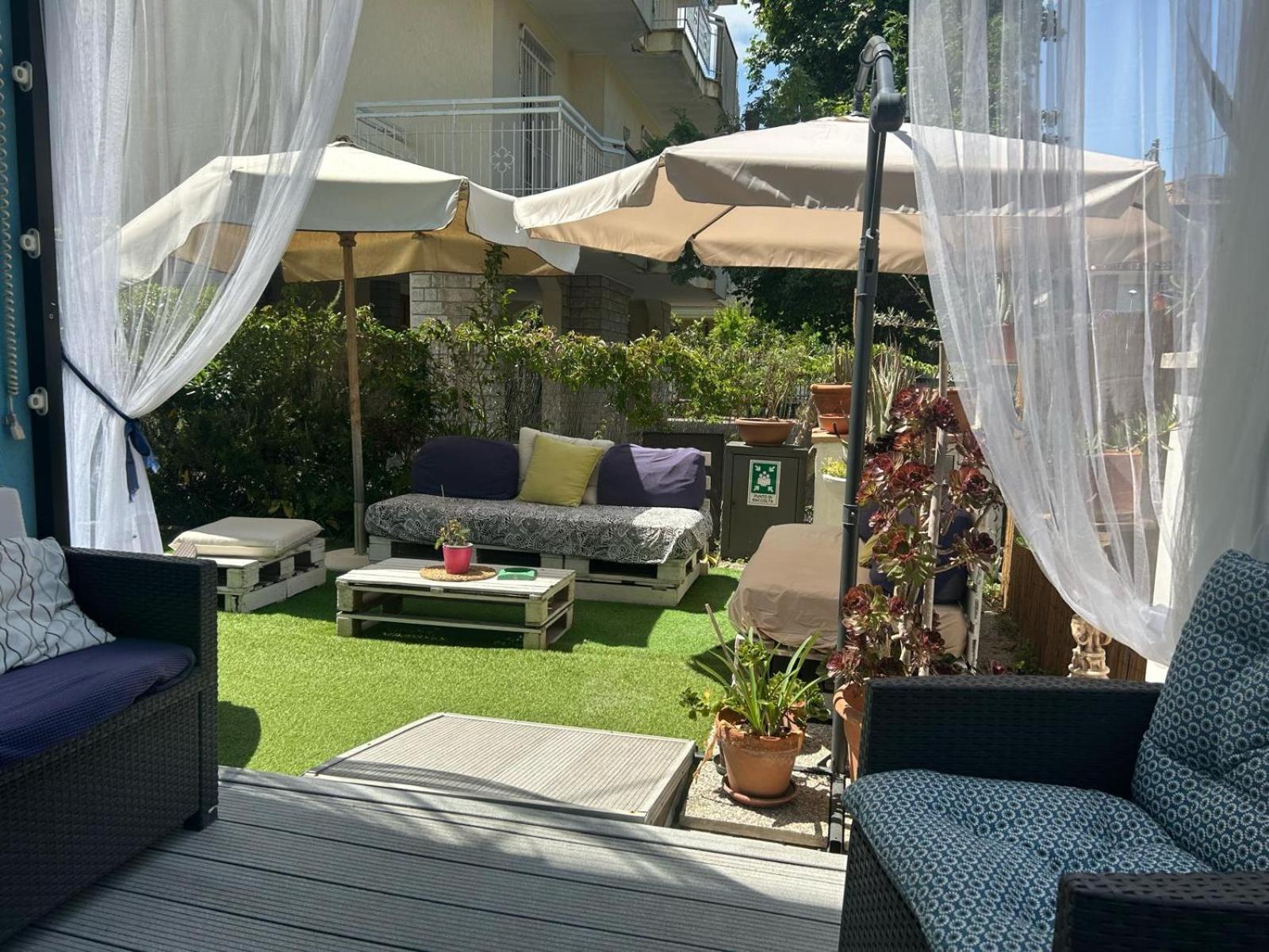 Bed And Breakfast Villa Giovanna Rimini Exteriör bild