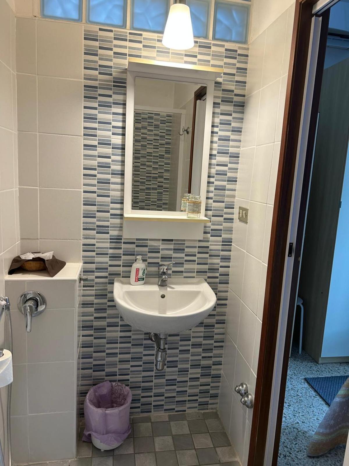 Bed And Breakfast Villa Giovanna Rimini Exteriör bild