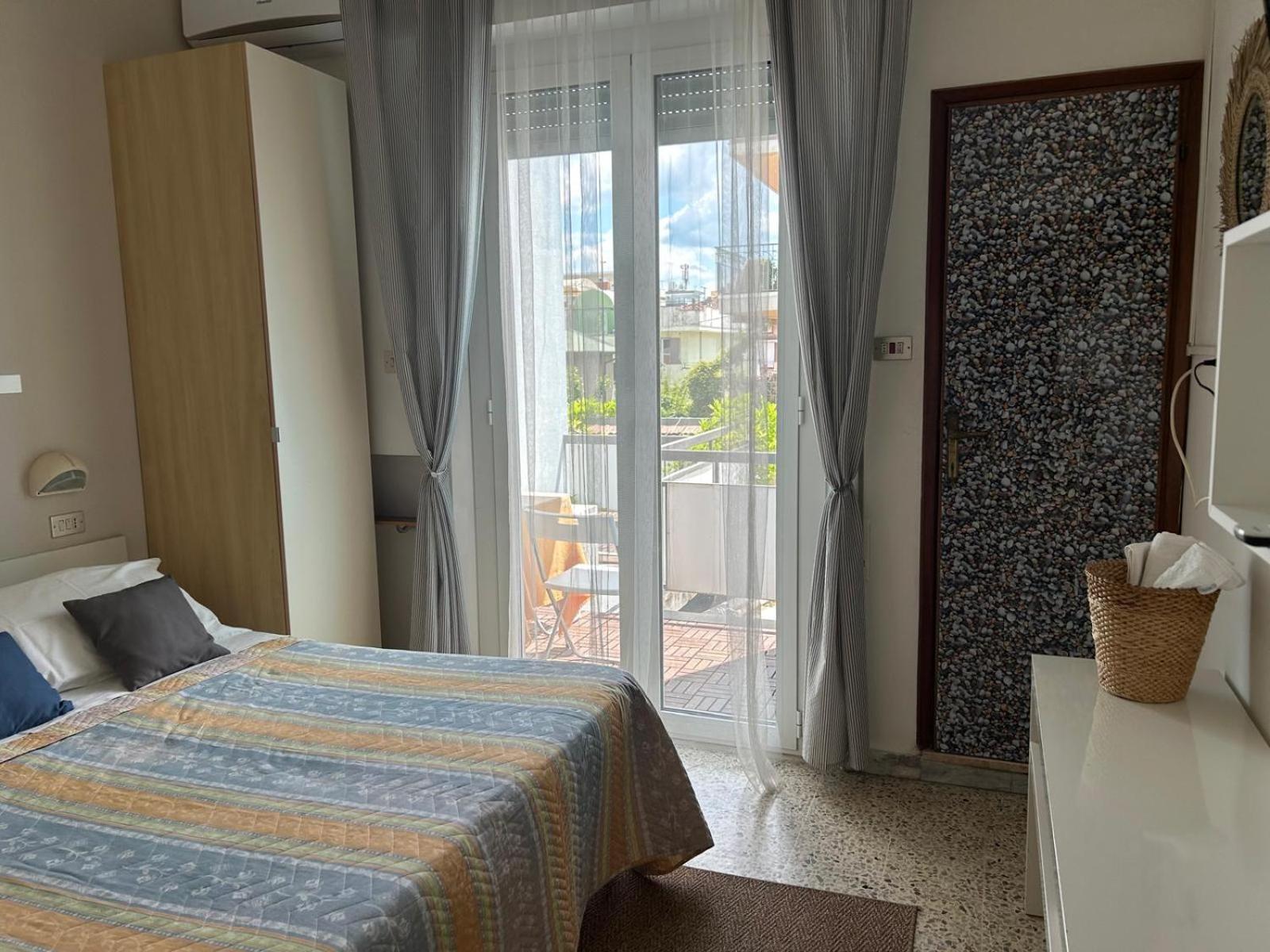 Bed And Breakfast Villa Giovanna Rimini Exteriör bild
