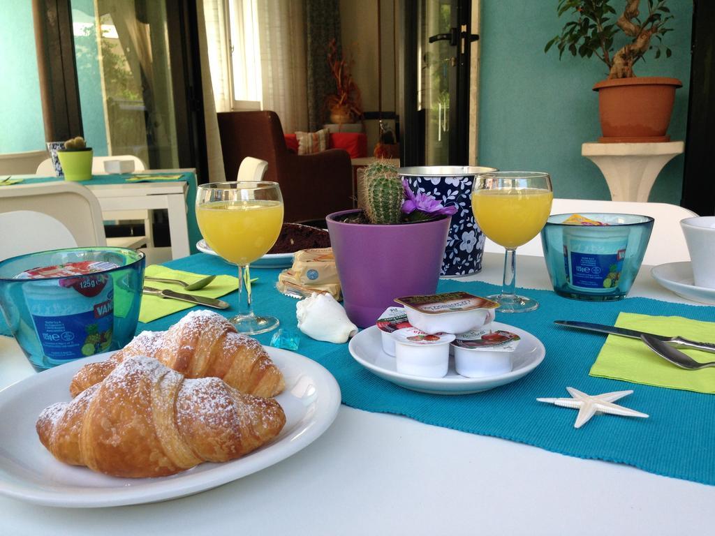 Bed And Breakfast Villa Giovanna Rimini Exteriör bild