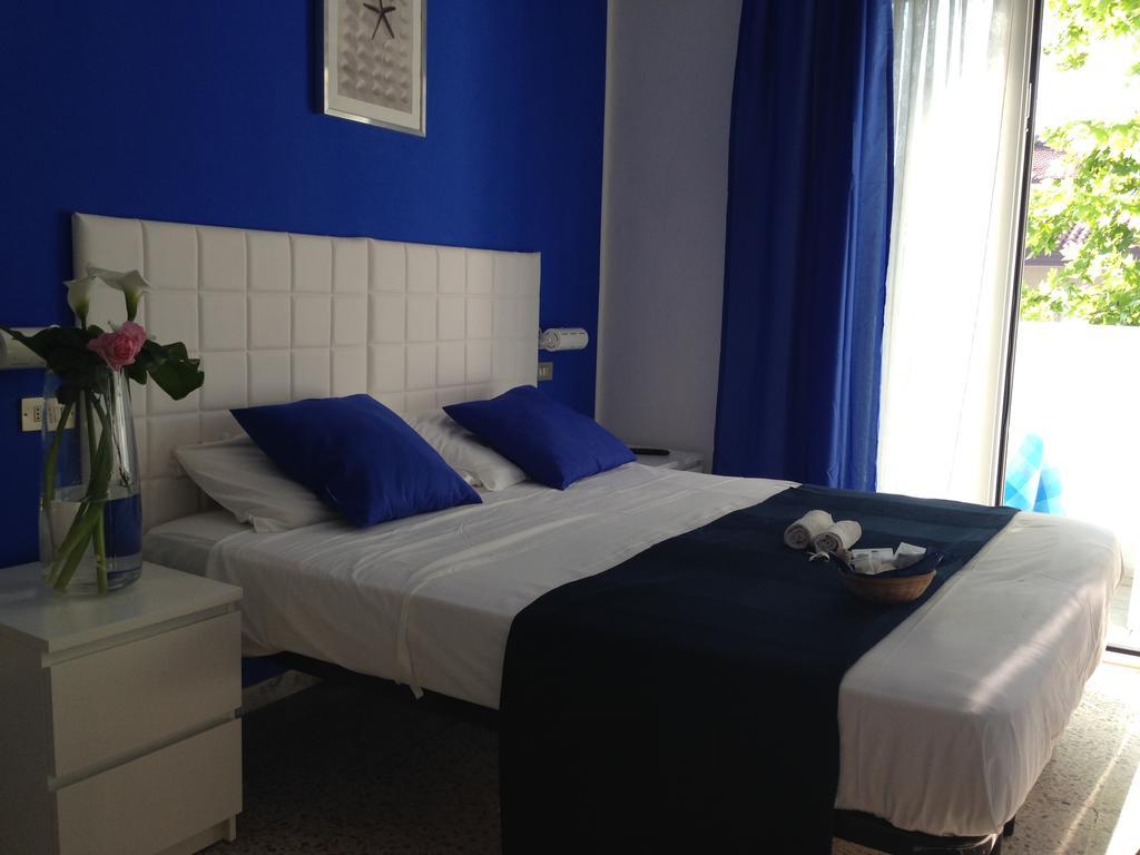 Bed And Breakfast Villa Giovanna Rimini Exteriör bild